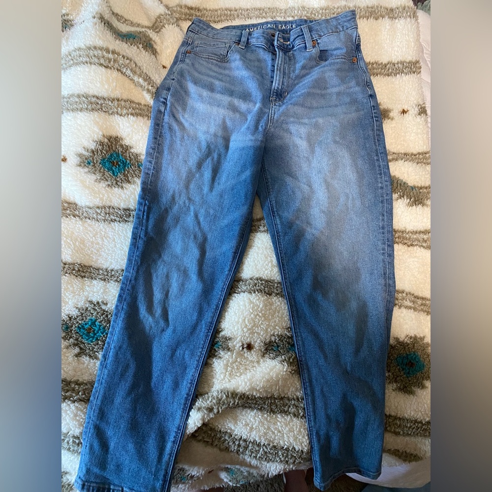 American Eagle Women’s Stretch Mom Jean Size 10